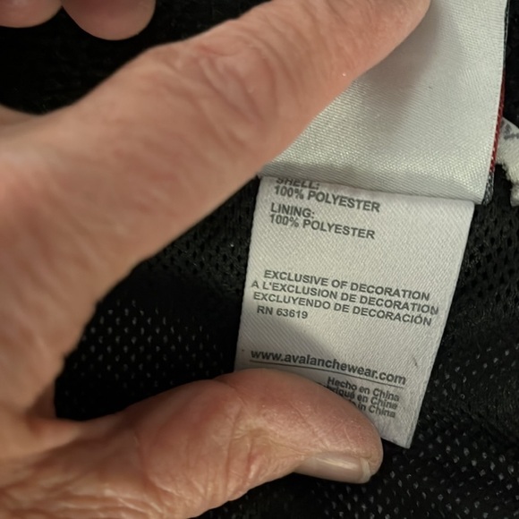 Avalanche black hooded jacket. Size Medium. - Picture 8 of 9